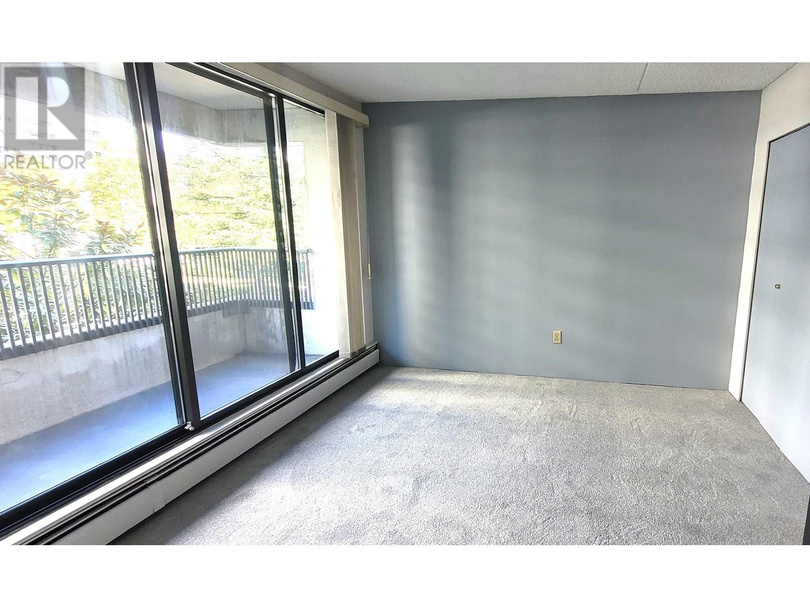 303 4194 Maywood Street, Burnaby, British Columbia  V5H 4E9 - Photo 10 - R2823703