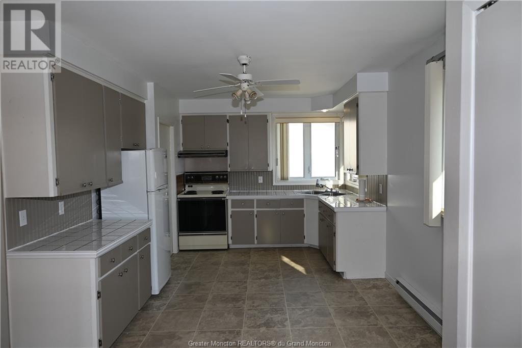 12 Notre Dame, Saint-Louis-De-Kent, New Brunswick  E4X 1E4 - Photo 6 - M155687