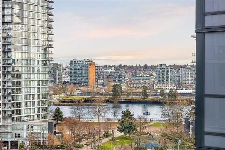 1003 68 Smithe Street, Vancouver, British Columbia  V6B 0P4 - Photo 2 - R2824114