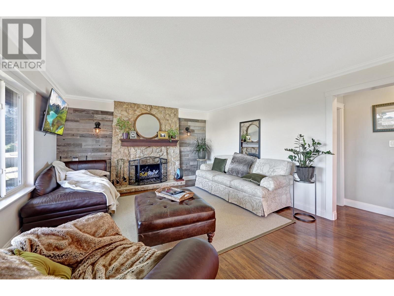972 Ranch Park Way, Coquitlam, British Columbia  V3C 2H1 - Photo 4 - R2823574