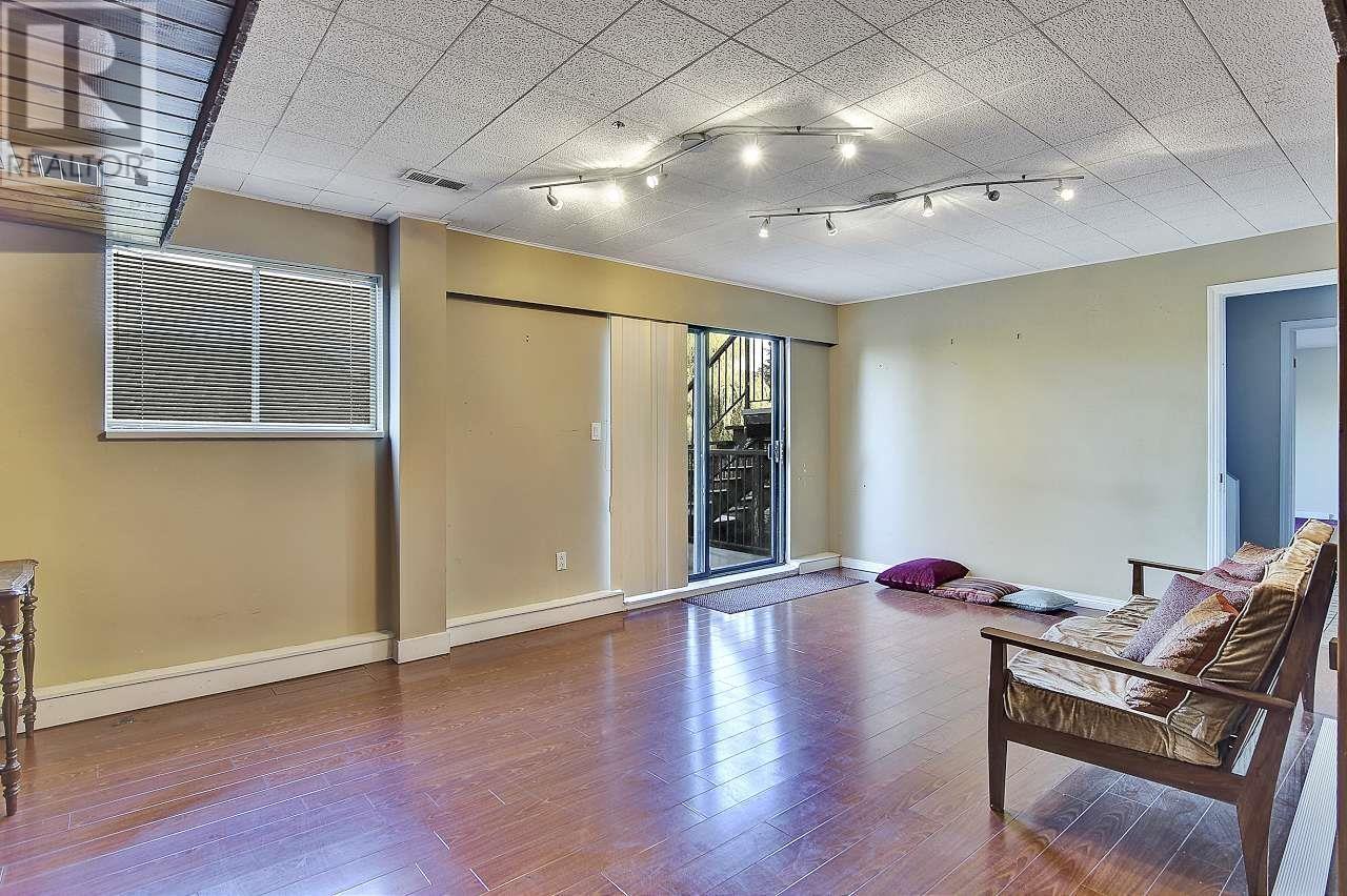 1046 Buoy Drive, Coquitlam, British Columbia  V3H 3E6 - Photo 14 - R2824105