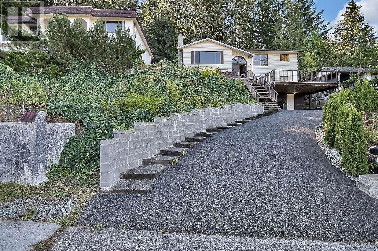 1046 Buoy Drive, Coquitlam, British Columbia  V3H 3E6 - Photo 3 - R2824105