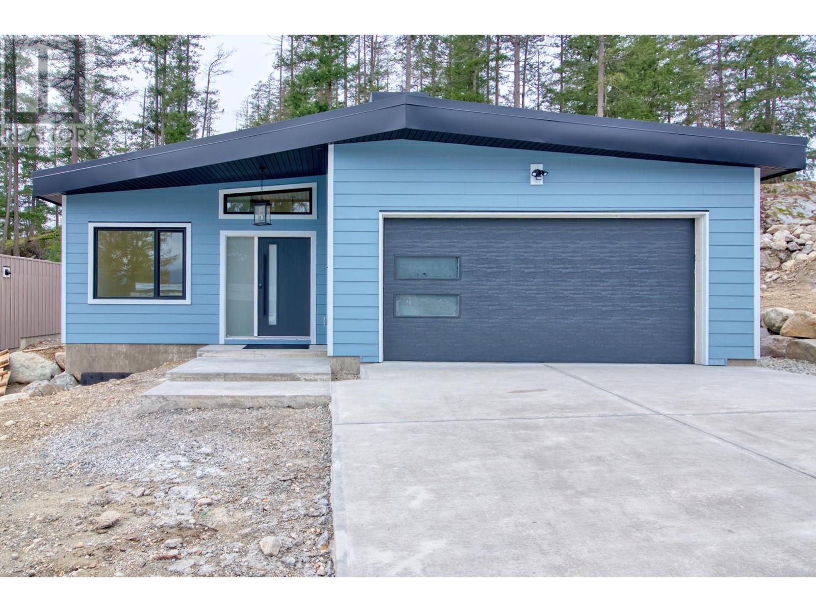 5415 STELLAR WAY, sechelt, British Columbia