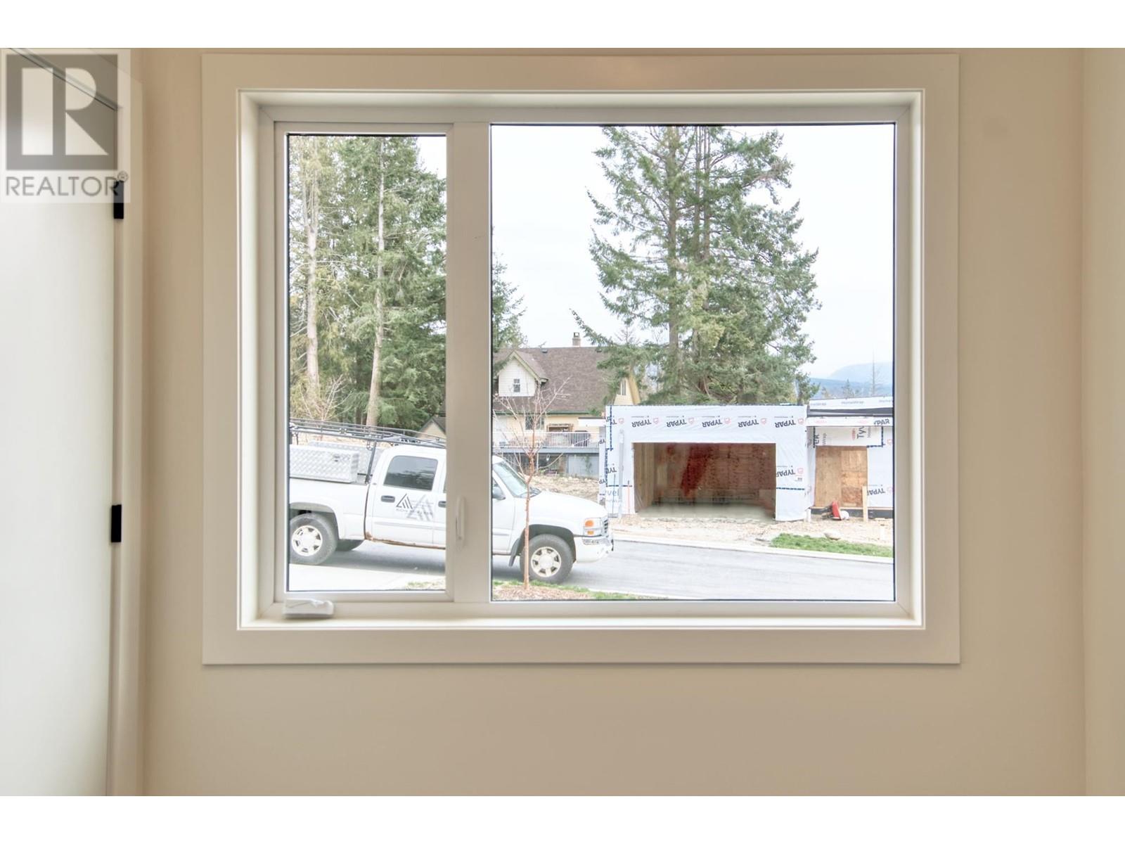 5415 Stellar Way, Sechelt, British Columbia  V7Z 0M1 - Photo 24 - R2824106