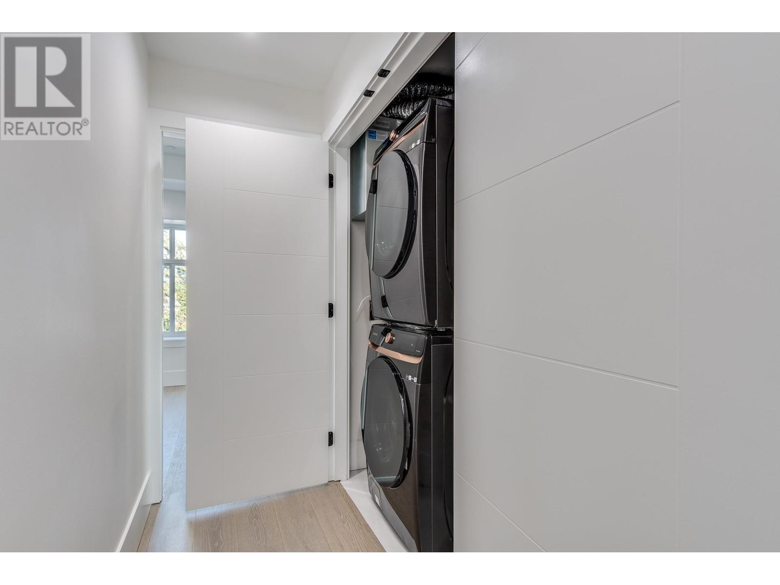 2287 E 41st Avenue, Vancouver, British Columbia  V5P 1L4 - Photo 8 - R2824007