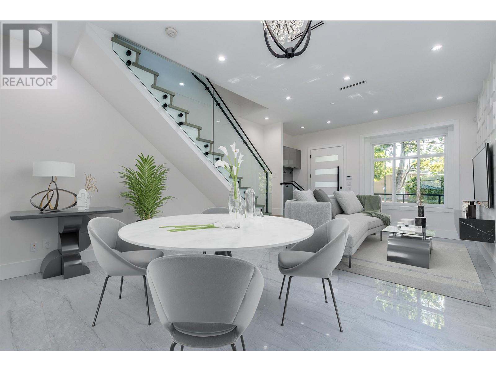 2287 E 41st Avenue, Vancouver, British Columbia  V5P 1L4 - Photo 3 - R2824007