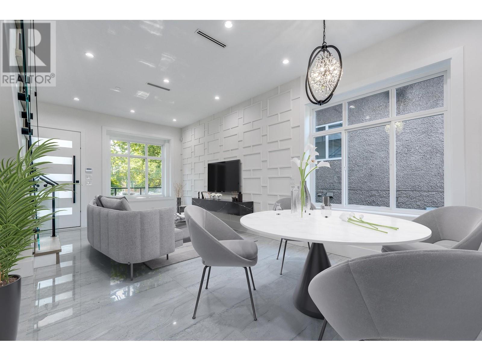 2287 E 41st Avenue, Vancouver, British Columbia  V5P 1L4 - Photo 4 - R2824007