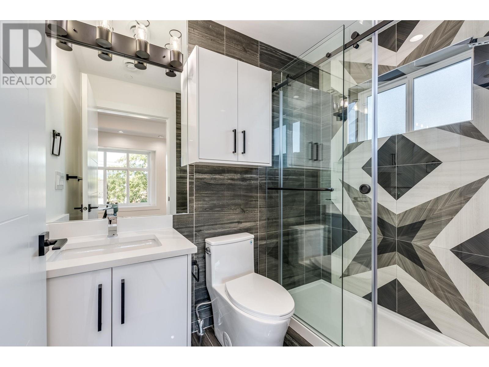 2287 E 41st Avenue, Vancouver, British Columbia  V5P 1L4 - Photo 11 - R2824007