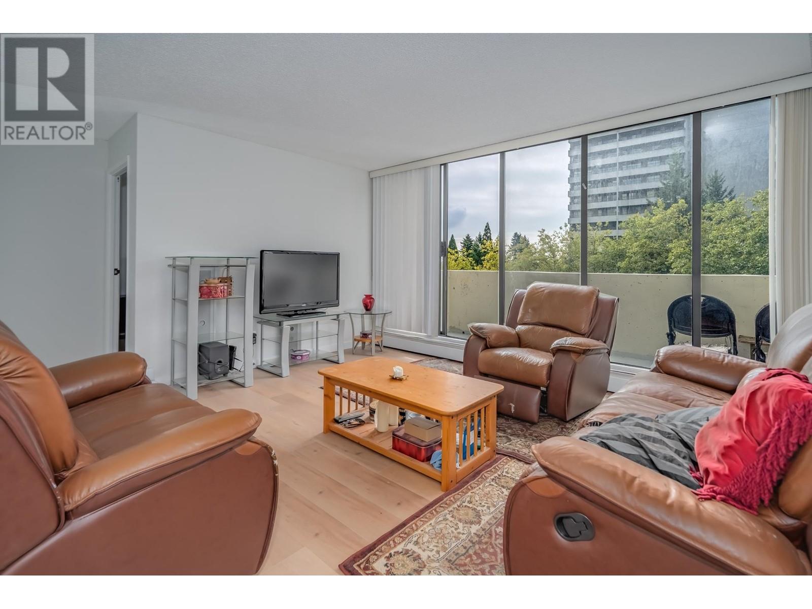 710 4105 Maywood Street, Burnaby, British Columbia  V5H 4A3 - Photo 2 - R2816772