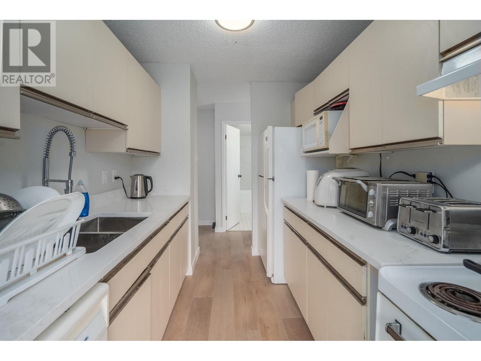 710 4105 Maywood Street, Burnaby, British Columbia  V5H 4A3 - Photo 10 - R2816772