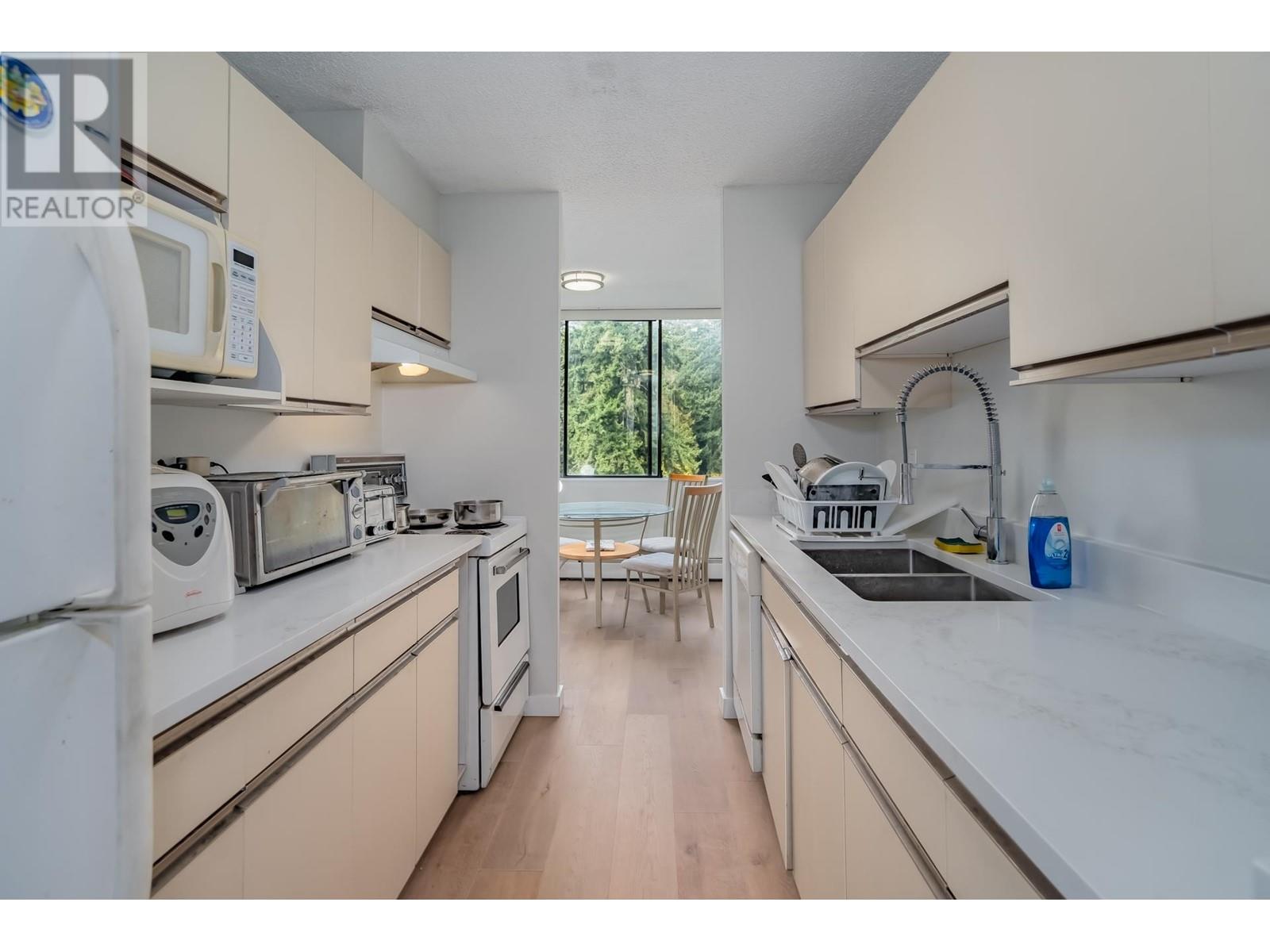 710 4105 Maywood Street, Burnaby, British Columbia  V5H 4A3 - Photo 9 - R2816772