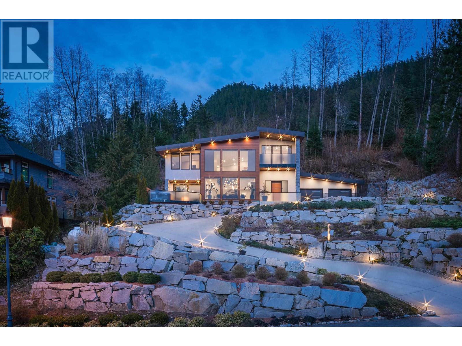 315 Furry Creek Drive, West Vancouver, British Columbia  V0N 3Z2 - Photo 33 - R2823920