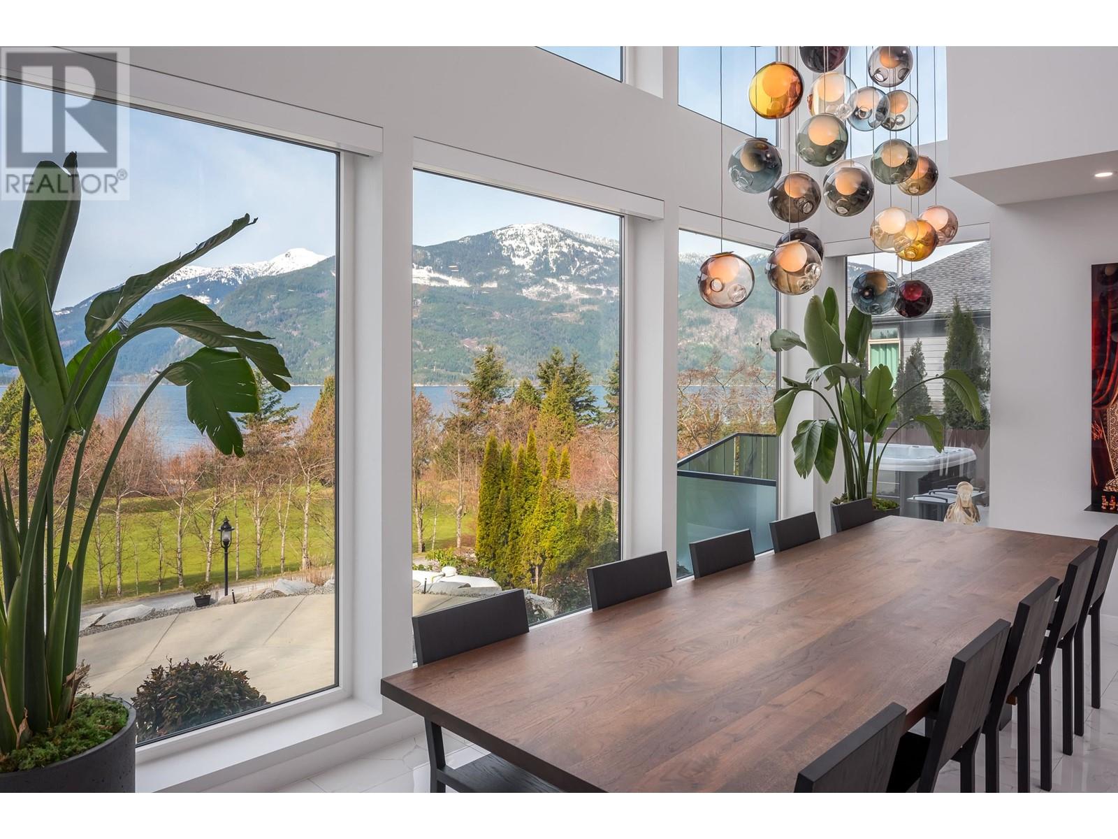 315 Furry Creek Drive, West Vancouver, British Columbia  V0N 3Z2 - Photo 11 - R2823920