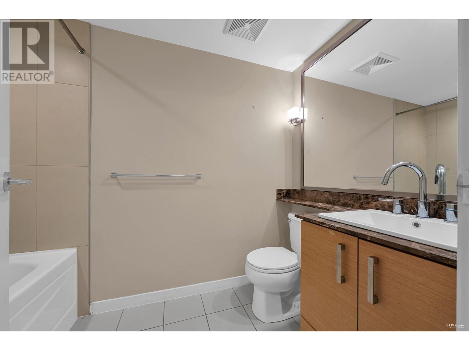 106 5665 Irmin Street, Burnaby, British Columbia  V5J 0C4 - Photo 5 - R2824110