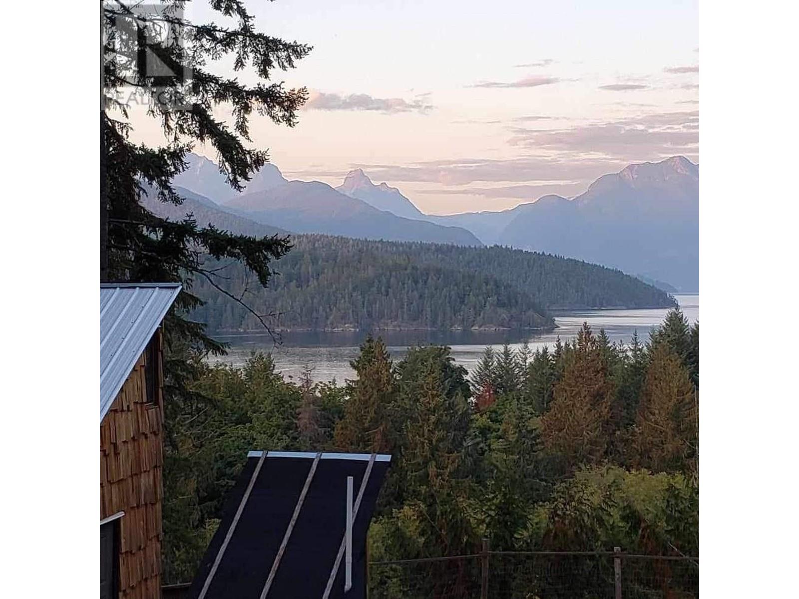 5341 Mountainview Road, Madeira Park, British Columbia  V0N 2H4 - Photo 14 - R2823692