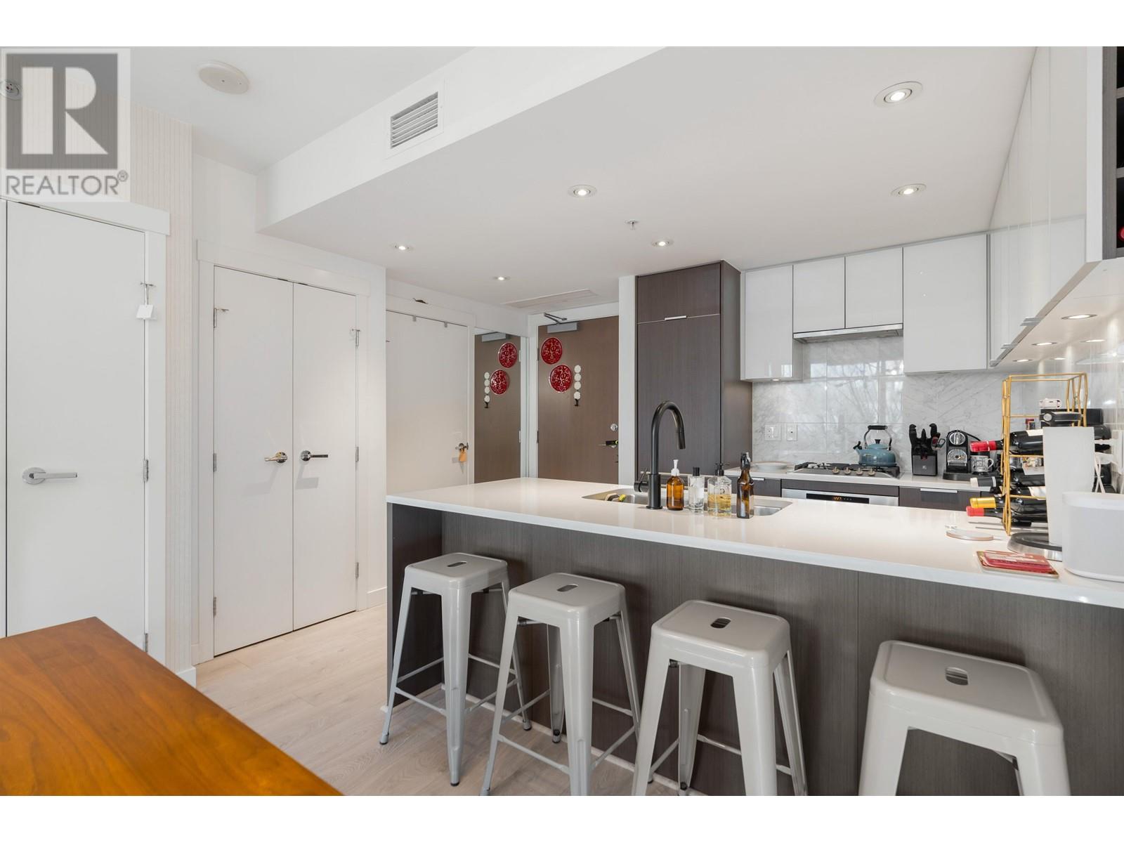 209 110 Switchmen Street, Vancouver, British Columbia  V6A 0C6 - Photo 11 - R2824124