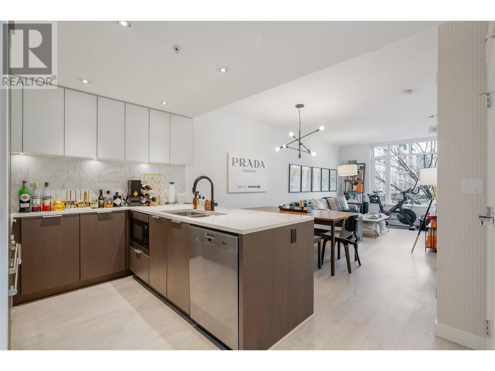 209 110 Switchmen Street, Vancouver, British Columbia  V6A 0C6 - Photo 13 - R2824124