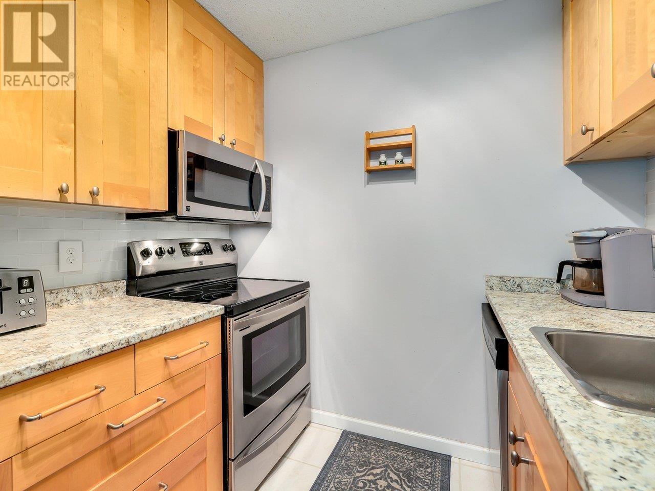 241 5421 10 Avenue, Delta, British Columbia  V4M 3T9 - Photo 10 - R2824134