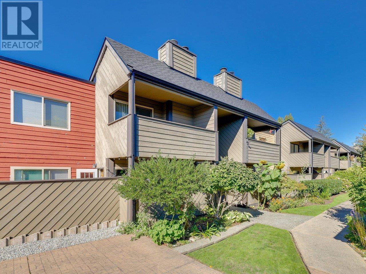 241 5421 10 Avenue, Delta, British Columbia  V4M 3T9 - Photo 2 - R2824134