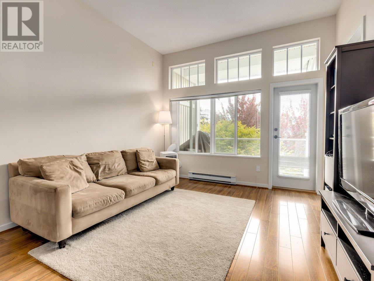 401 3651 Foster Avenue, Vancouver, British Columbia  V5R 0A2 - Photo 2 - R2824147