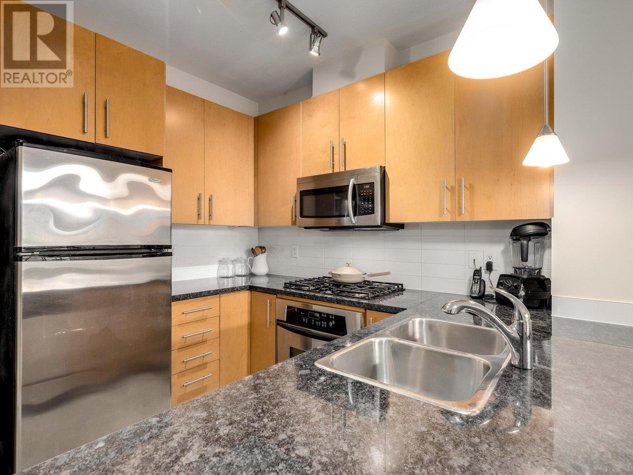 401 3651 Foster Avenue, Vancouver, British Columbia  V5R 0A2 - Photo 9 - R2824147