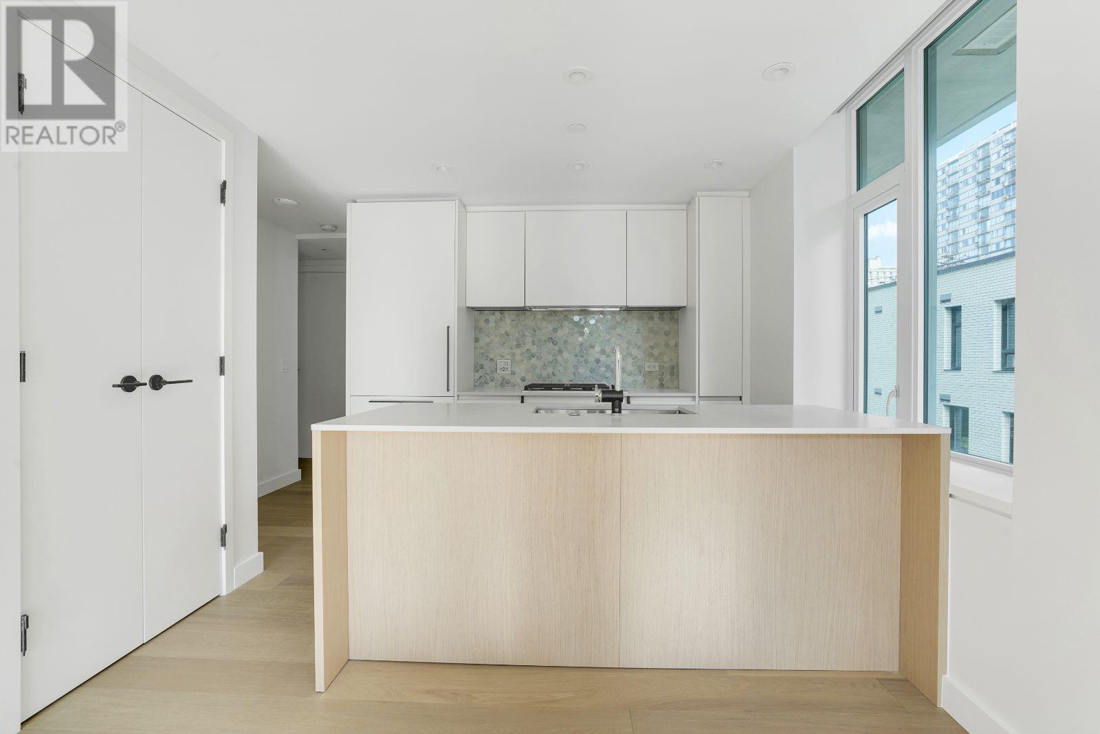 403 1365 Davie Street, Vancouver, British Columbia  V6E 1N5 - Photo 8 - R2824152