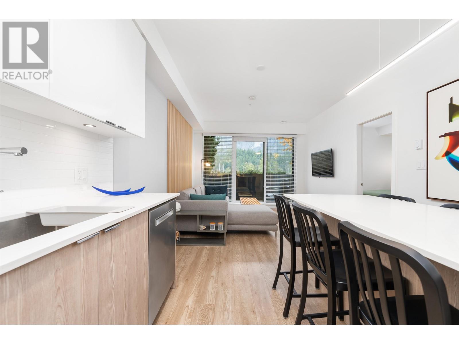 316 37881 Cleveland Avenue, Squamish, British Columbia  V8B 0Z7 - Photo 6 - R2824174