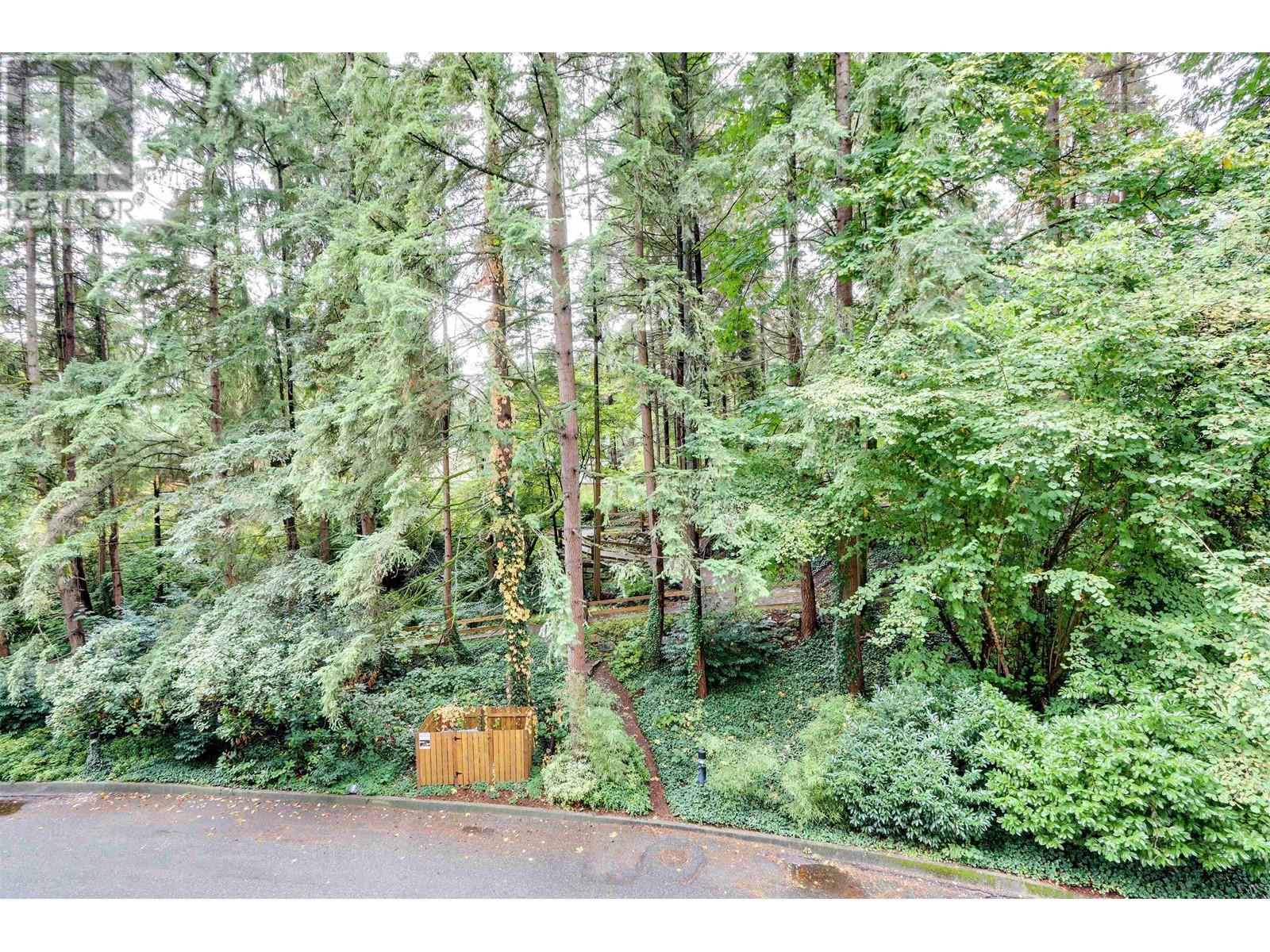 402 2020 Fullerton Avenue, North Vancouver, British Columbia  V7P 3G3 - Photo 11 - R2824191