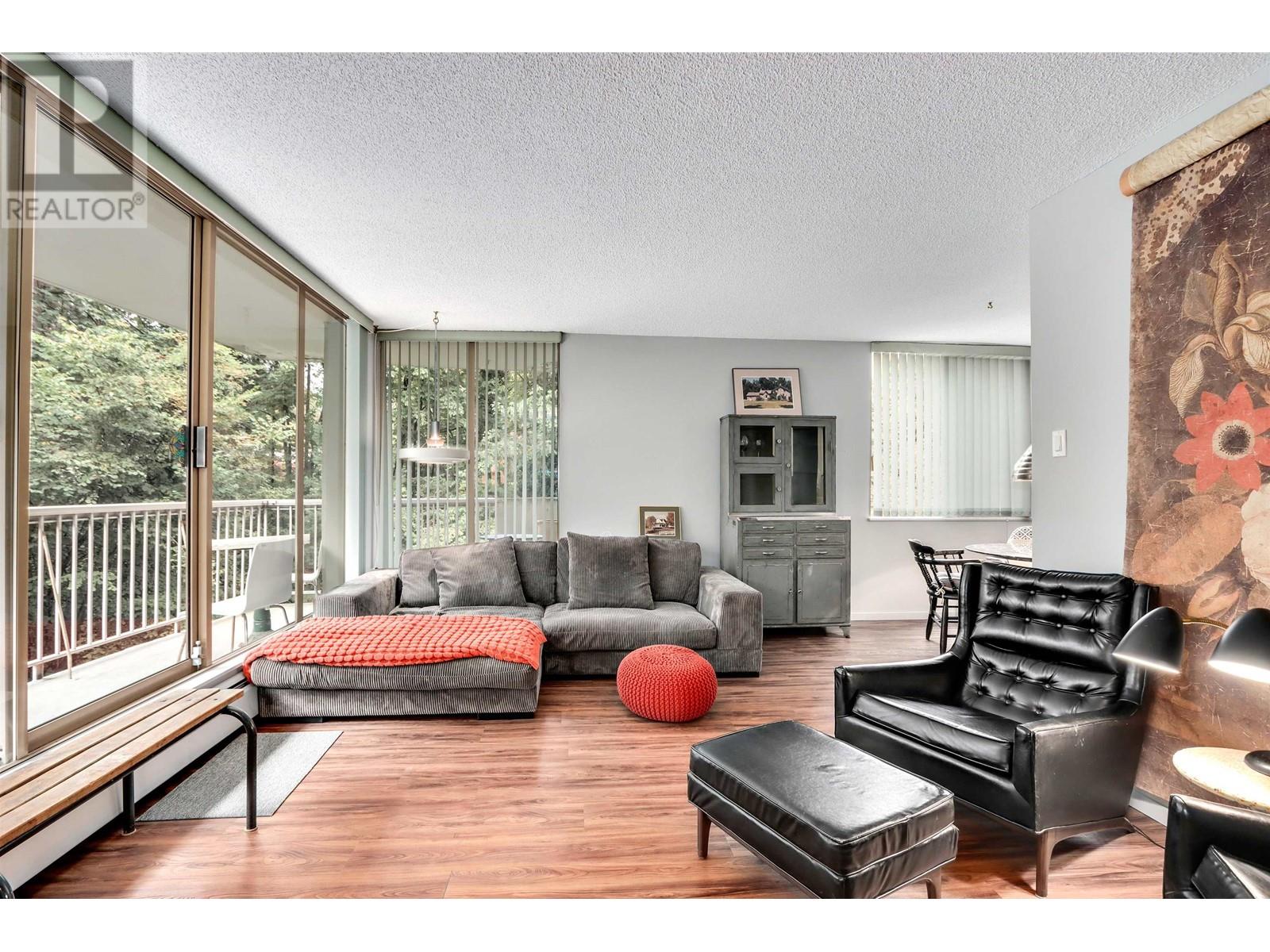 402 2020 Fullerton Avenue, North Vancouver, British Columbia  V7P 3G3 - Photo 3 - R2824191