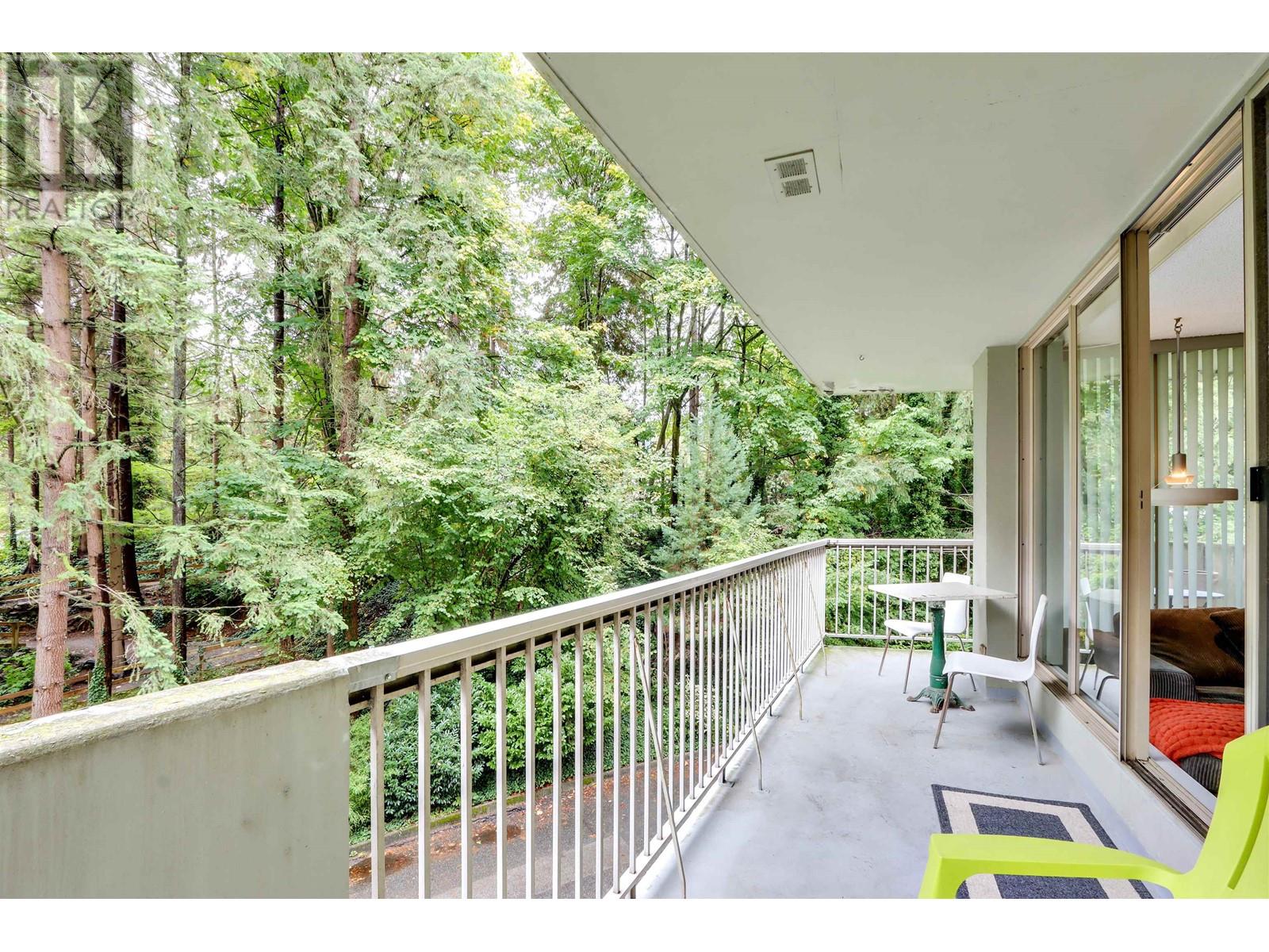 402 2020 Fullerton Avenue, North Vancouver, British Columbia  V7P 3G3 - Photo 8 - R2824191