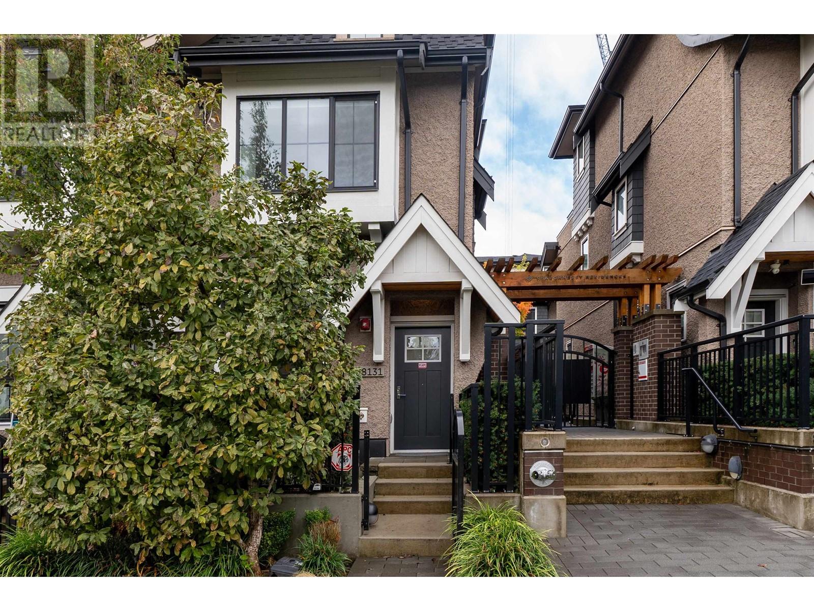 8131 Shaughnessy Street, Vancouver, British Columbia  V6P 3X9 - Photo 2 - R2824193