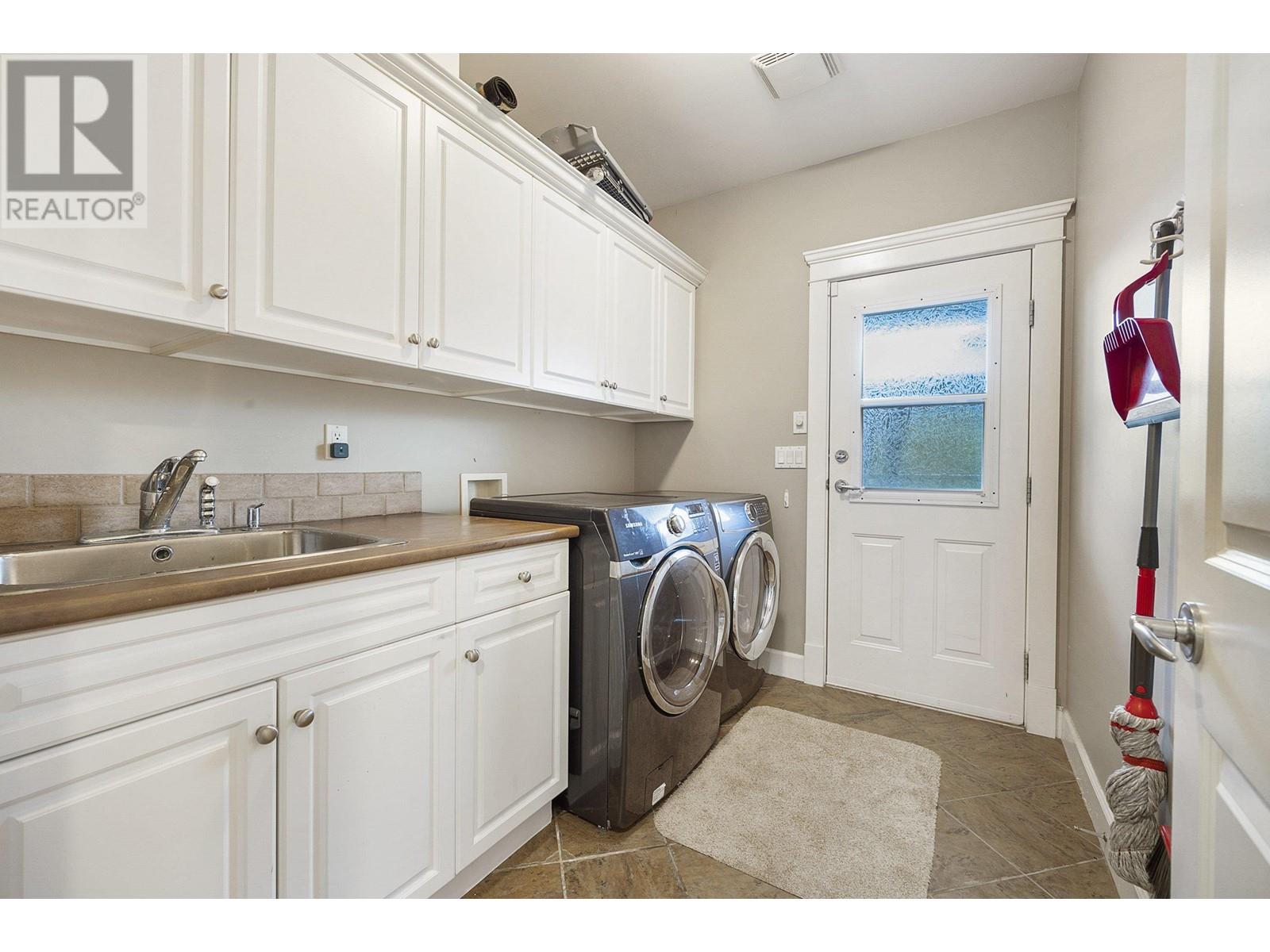 20133 Patterson Avenue, Maple Ridge, British Columbia  V2X 2P5 - Photo 31 - R2824210