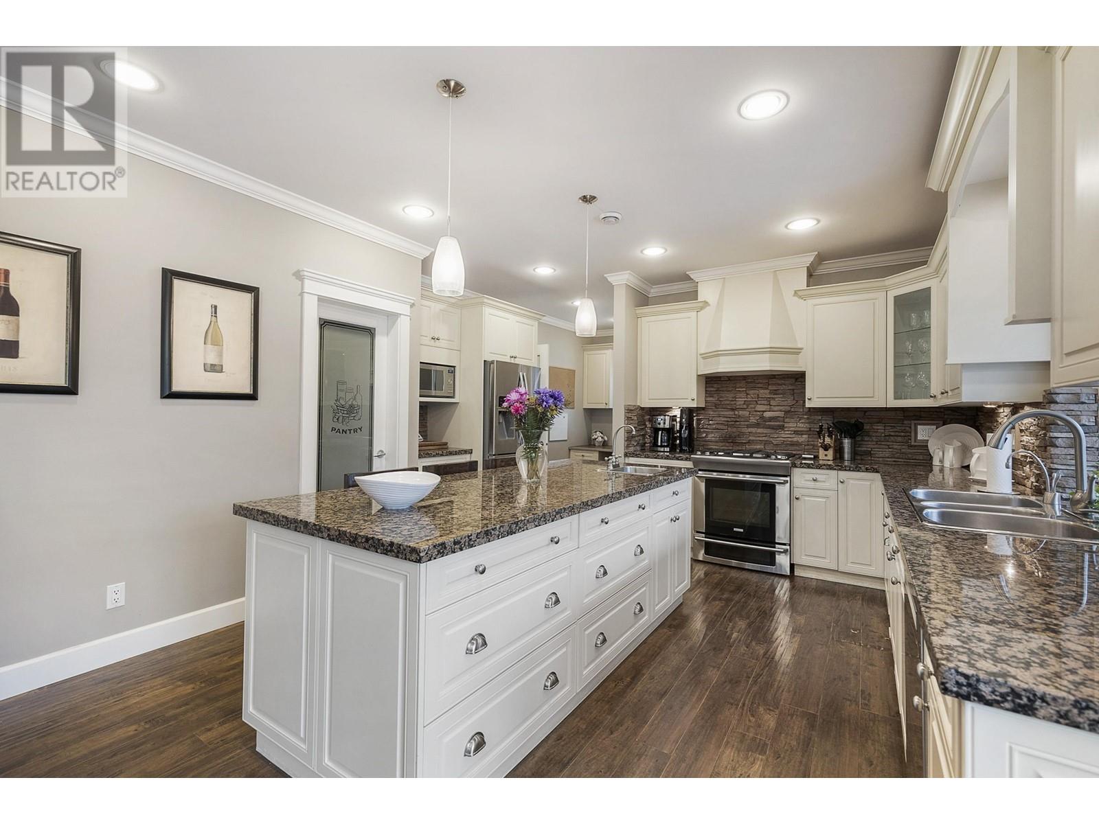 20133 Patterson Avenue, Maple Ridge, British Columbia  V2X 2P5 - Photo 6 - R2824210