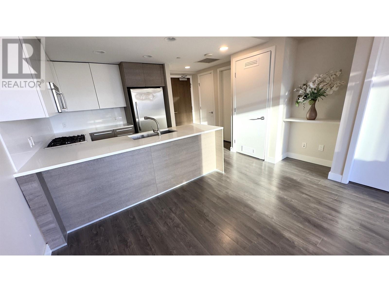 705 2008 Rosser Avenue, Burnaby, British Columbia  V5C 0H8 - Photo 4 - R2824036