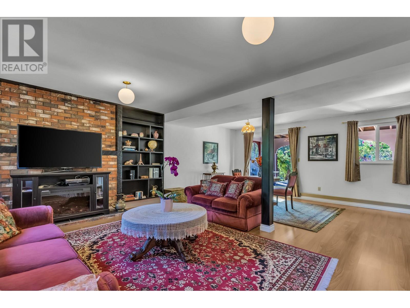 25004 Marshall Avenue, Maple Ridge, British Columbia  V4R 1S4 - Photo 17 - R2816628
