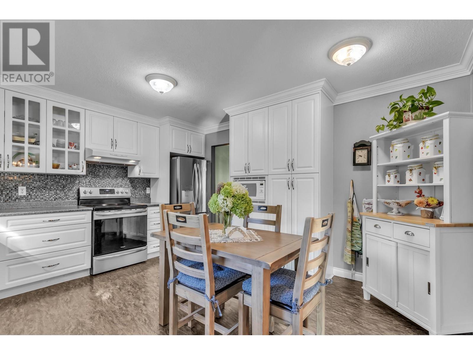 25004 Marshall Avenue, Maple Ridge, British Columbia  V4R 1S4 - Photo 5 - R2816628