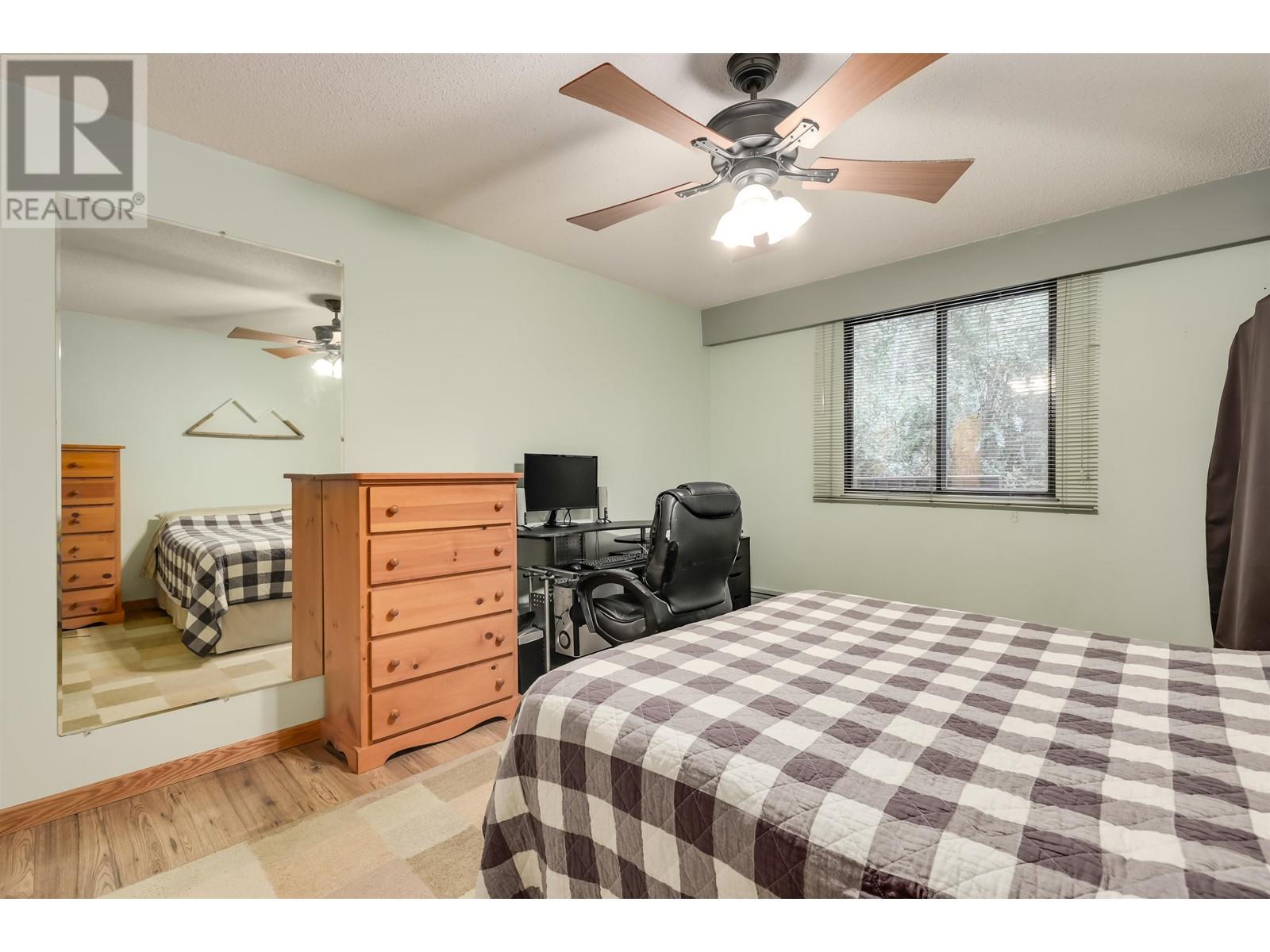 8973 Horne Street, Burnaby, British Columbia  V3N 4J8 - Photo 13 - R2823137