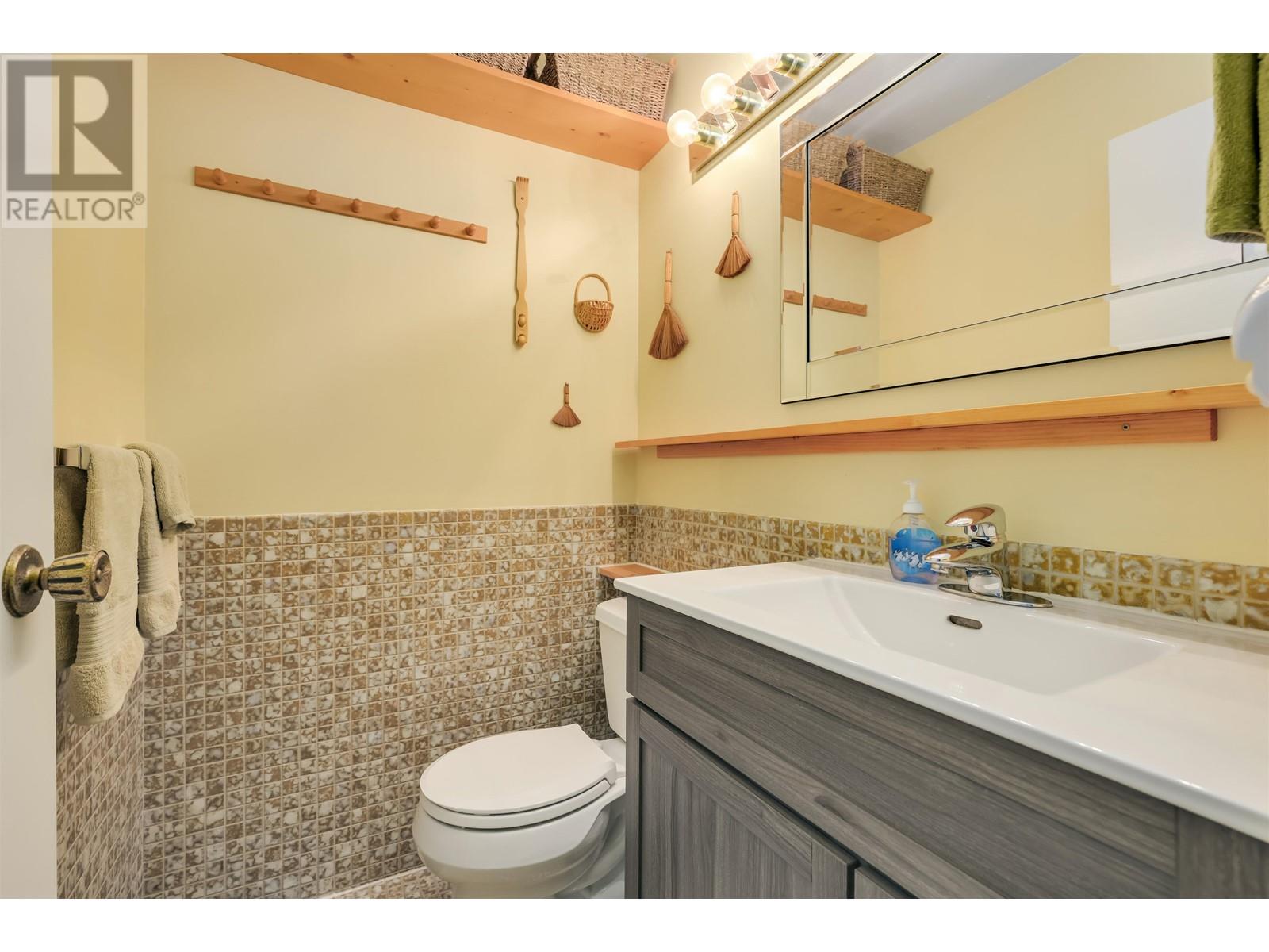 8973 Horne Street, Burnaby, British Columbia  V3N 4J8 - Photo 15 - R2823137