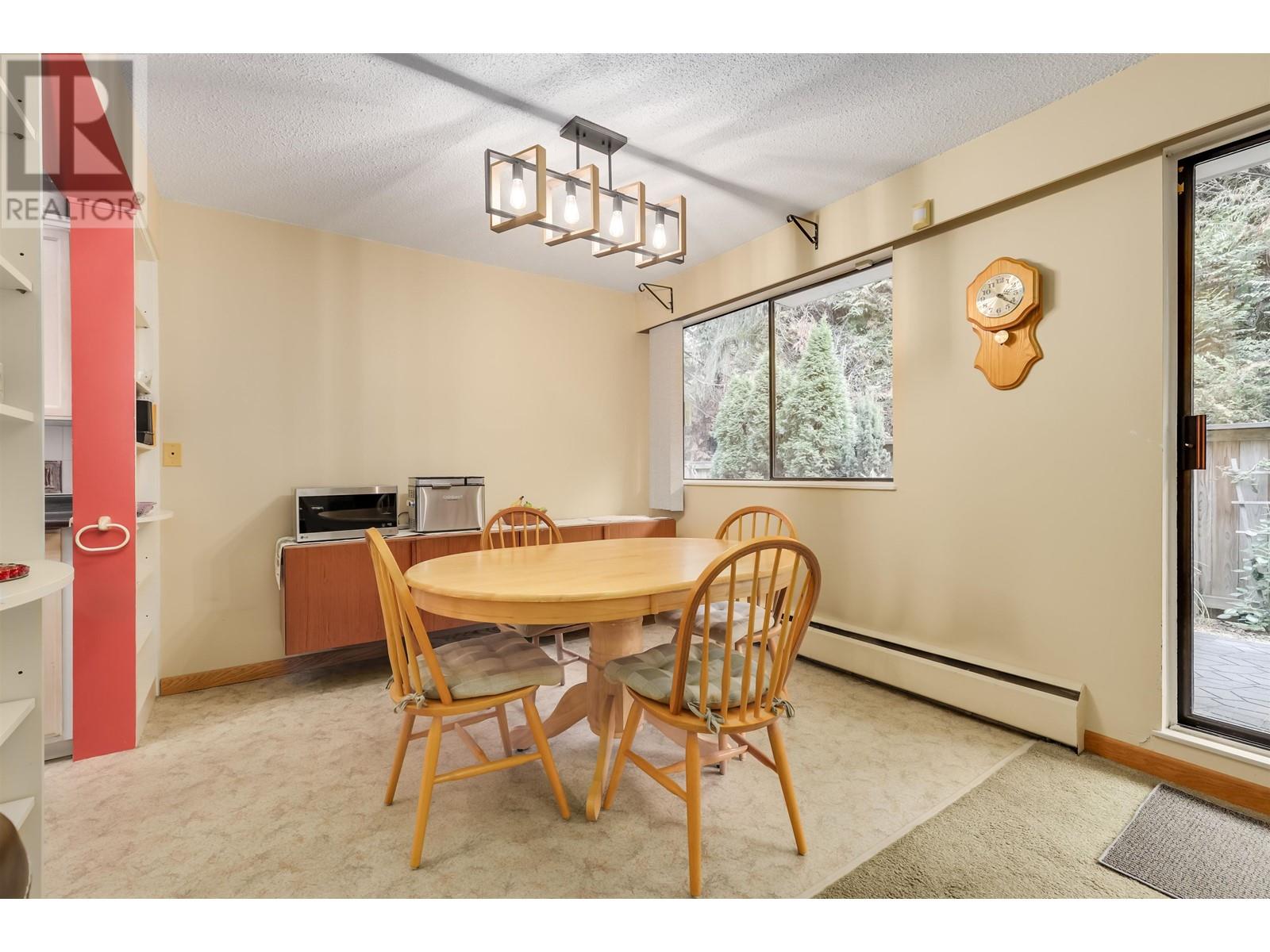 8973 Horne Street, Burnaby, British Columbia  V3N 4J8 - Photo 5 - R2823137