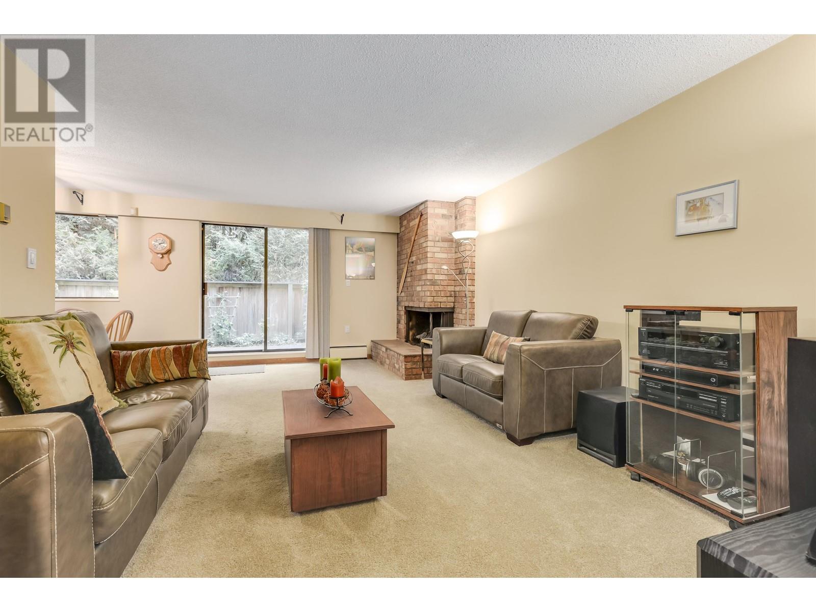8973 Horne Street, Burnaby, British Columbia  V3N 4J8 - Photo 2 - R2823137