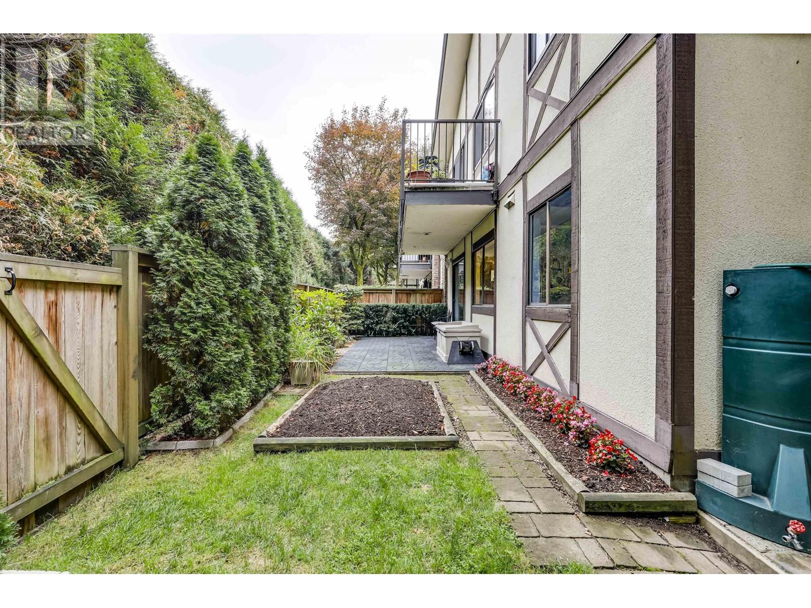 8973 Horne Street, Burnaby, British Columbia  V3N 4J8 - Photo 22 - R2823137