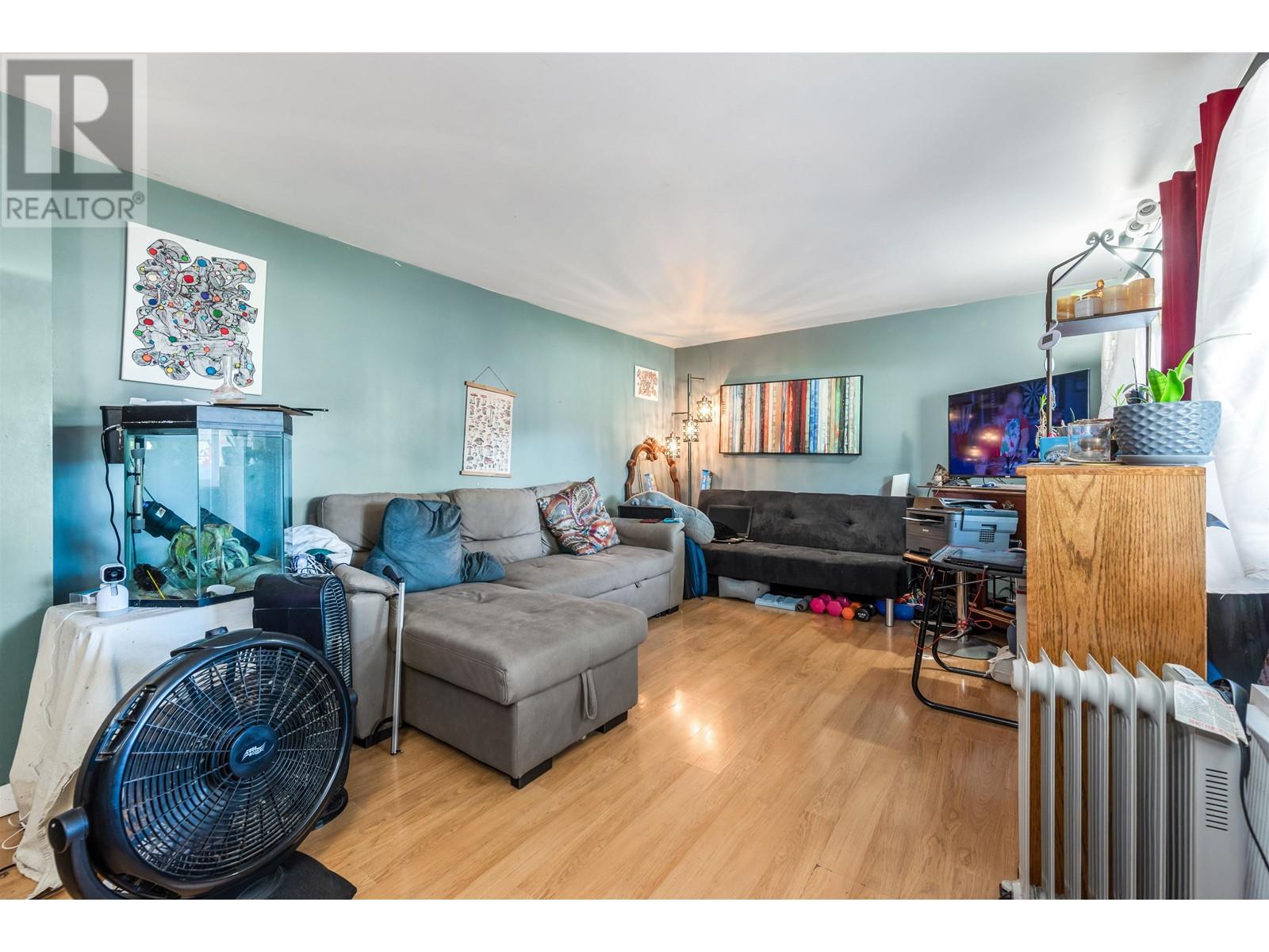 11865 Stephens Street, Maple Ridge, British Columbia  V2X 6S2 - Photo 4 - R2824047