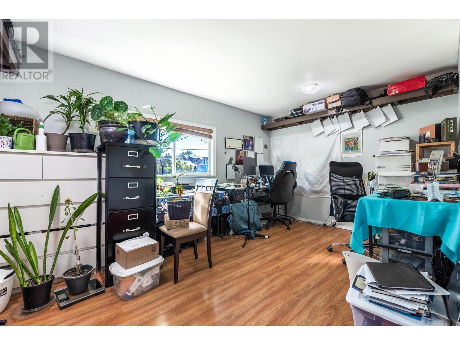 11865 Stephens Street, Maple Ridge, British Columbia  V2X 6S2 - Photo 5 - R2824047