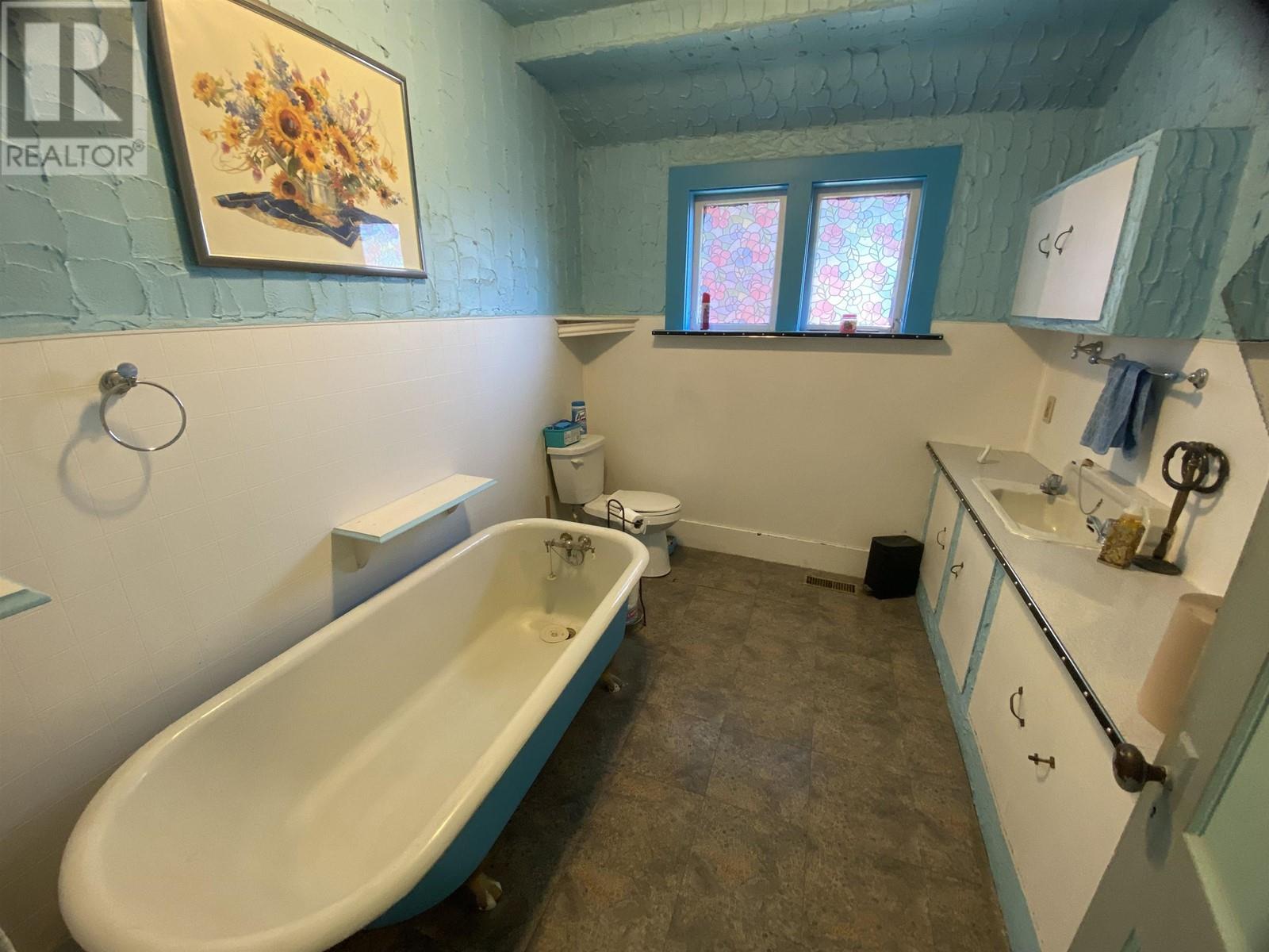 1311 Ewen Avenue, New Westminster, British Columbia  V3M 5E6 - Photo 10 - R2822336