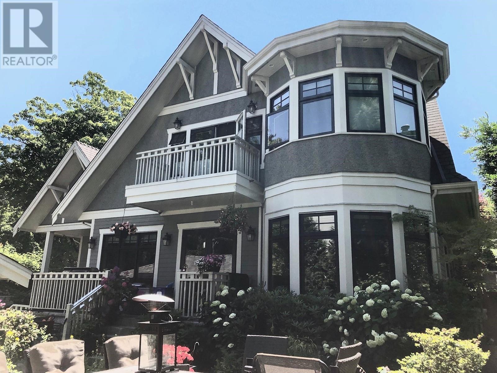 1401 Devonshire Crescent, Vancouver, British Columbia  V6H 2G5 - Photo 2 - R2824170