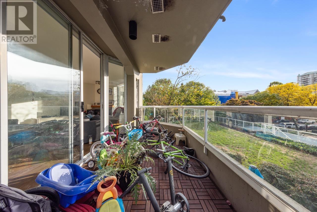 203 1135 Quayside Drive, New Westminster, British Columbia  V3M 6J4 - Photo 8 - R2820052