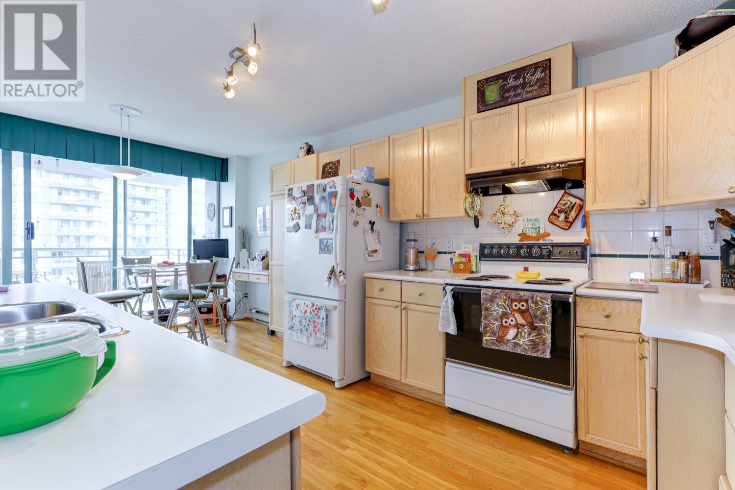 1201 8 Laguna Court, New Westminster, British Columbia  V3M 6M6 - Photo 6 - R2823536