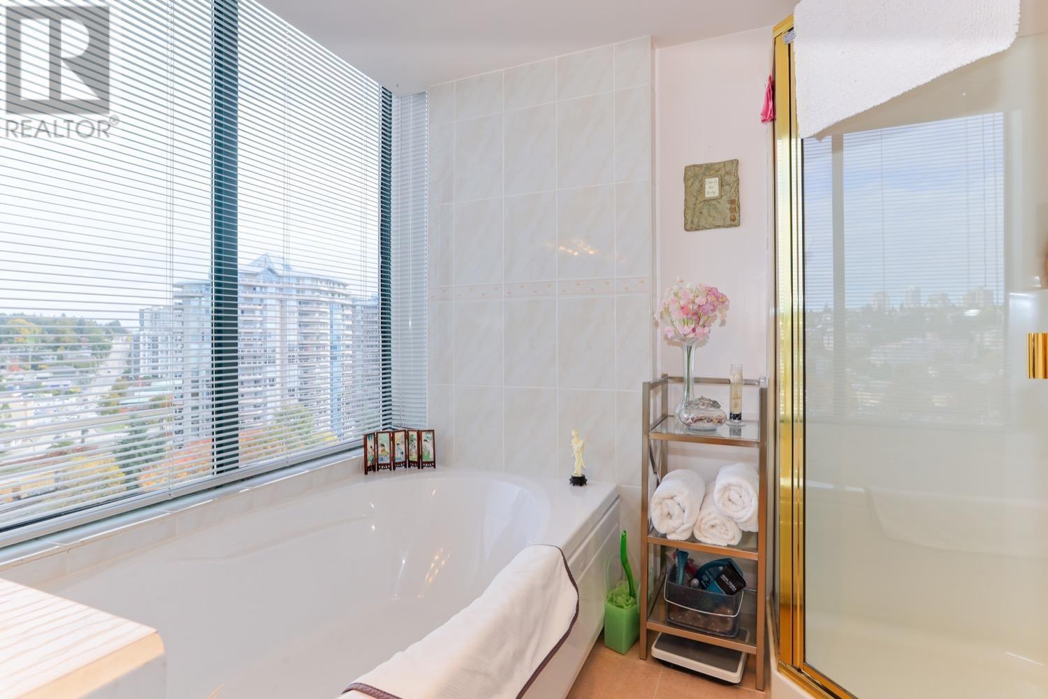 1201 8 Laguna Court, New Westminster, British Columbia  V3M 6M6 - Photo 10 - R2823536