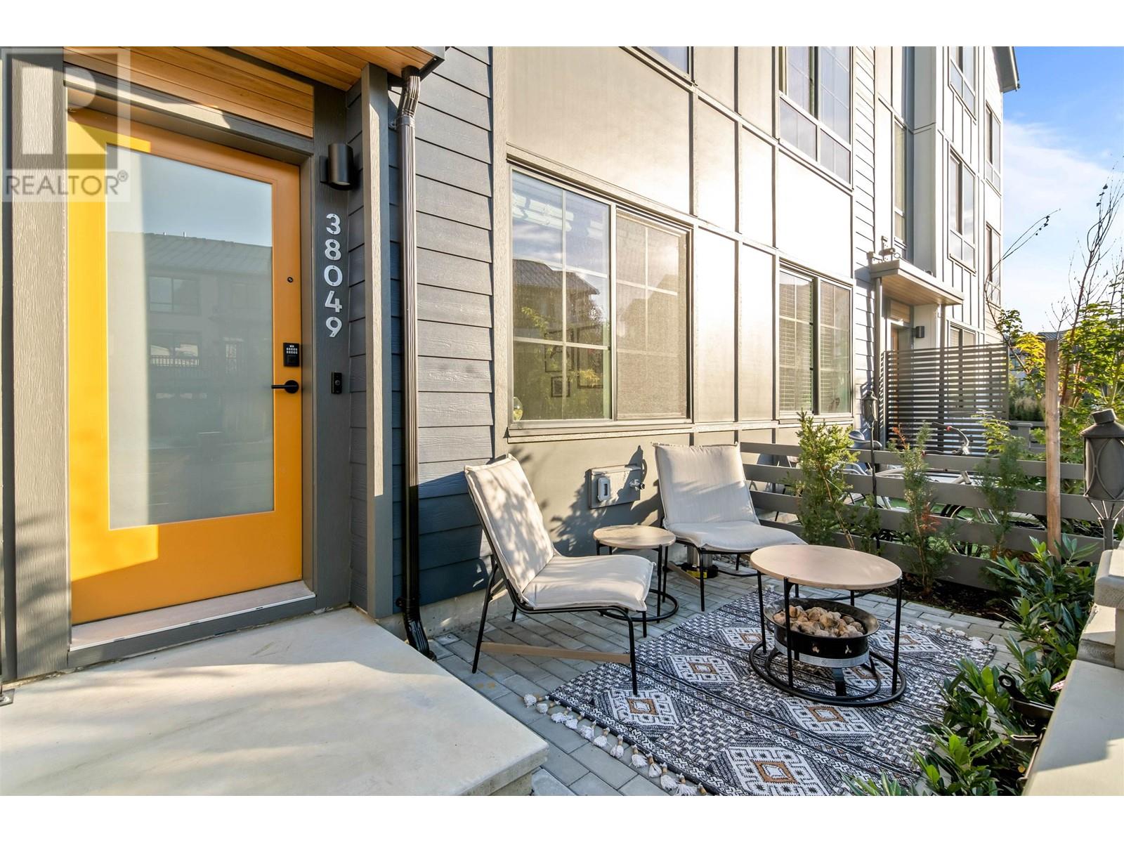 38049 Keel Way, Squamish, British Columbia  V8B 2A1 - Photo 13 - R2824207