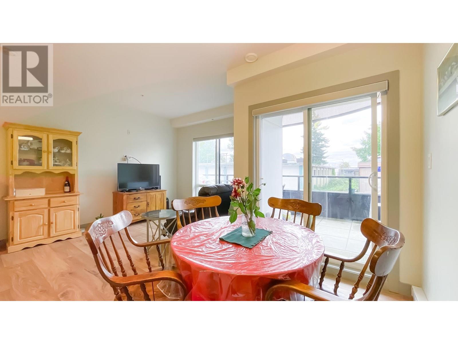 211 6968 Royal Oak Avenue, Burnaby, British Columbia  V5J 4J2 - Photo 10 - R2824242